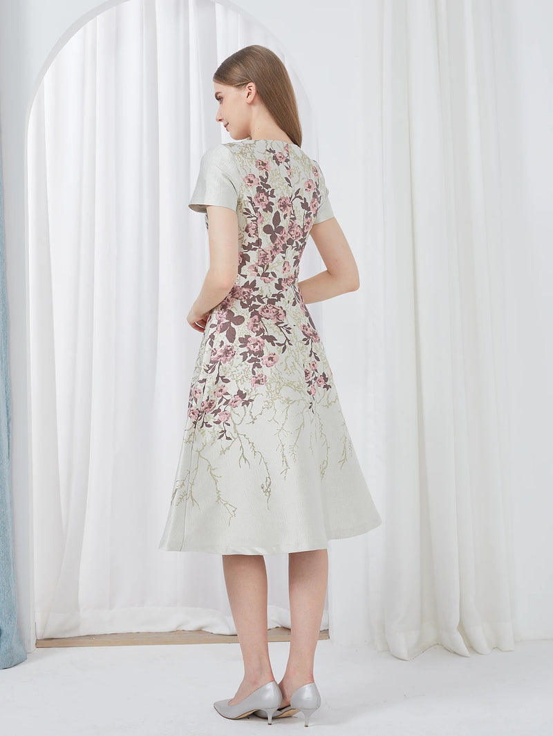 Vestido Elegante de Verano con Bordado Floral