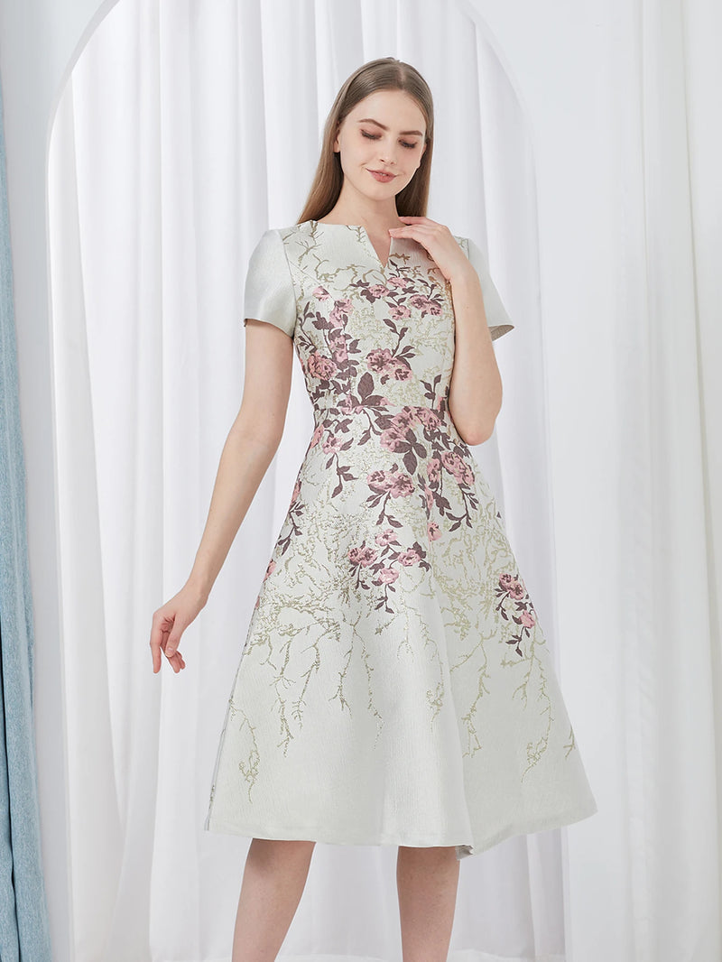 Vestido Elegante de Verano con Bordado Floral